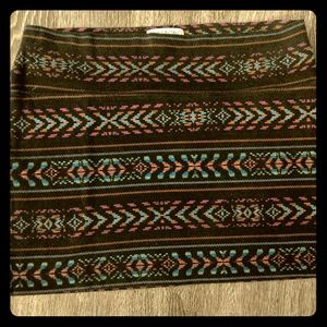 Short Billabong stretch mini skirt.